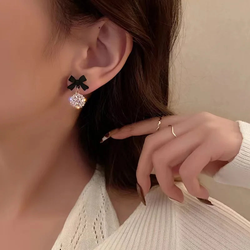New Fashion Trend Unique Design Elegant Delicate Butterfly Zircon Earrings Women High Jewelery Wedding Party Gifts