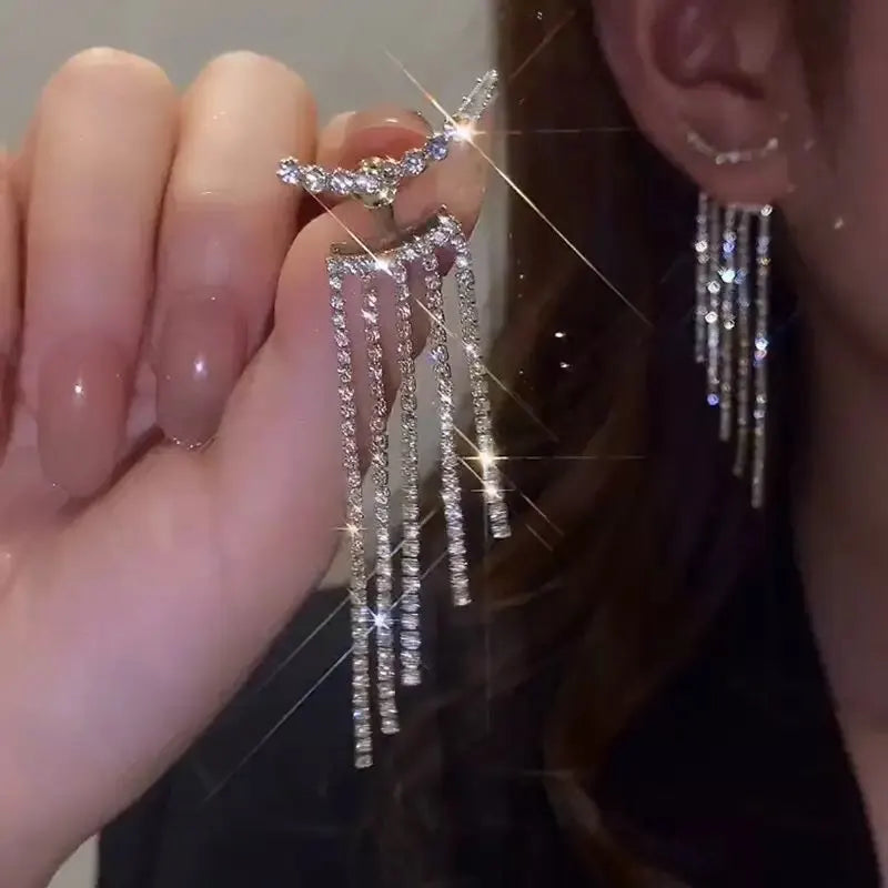 New Fashion Trend Unique Design Elegant Delicate Butterfly Zircon Earrings Women High Jewelery Wedding Party Gifts