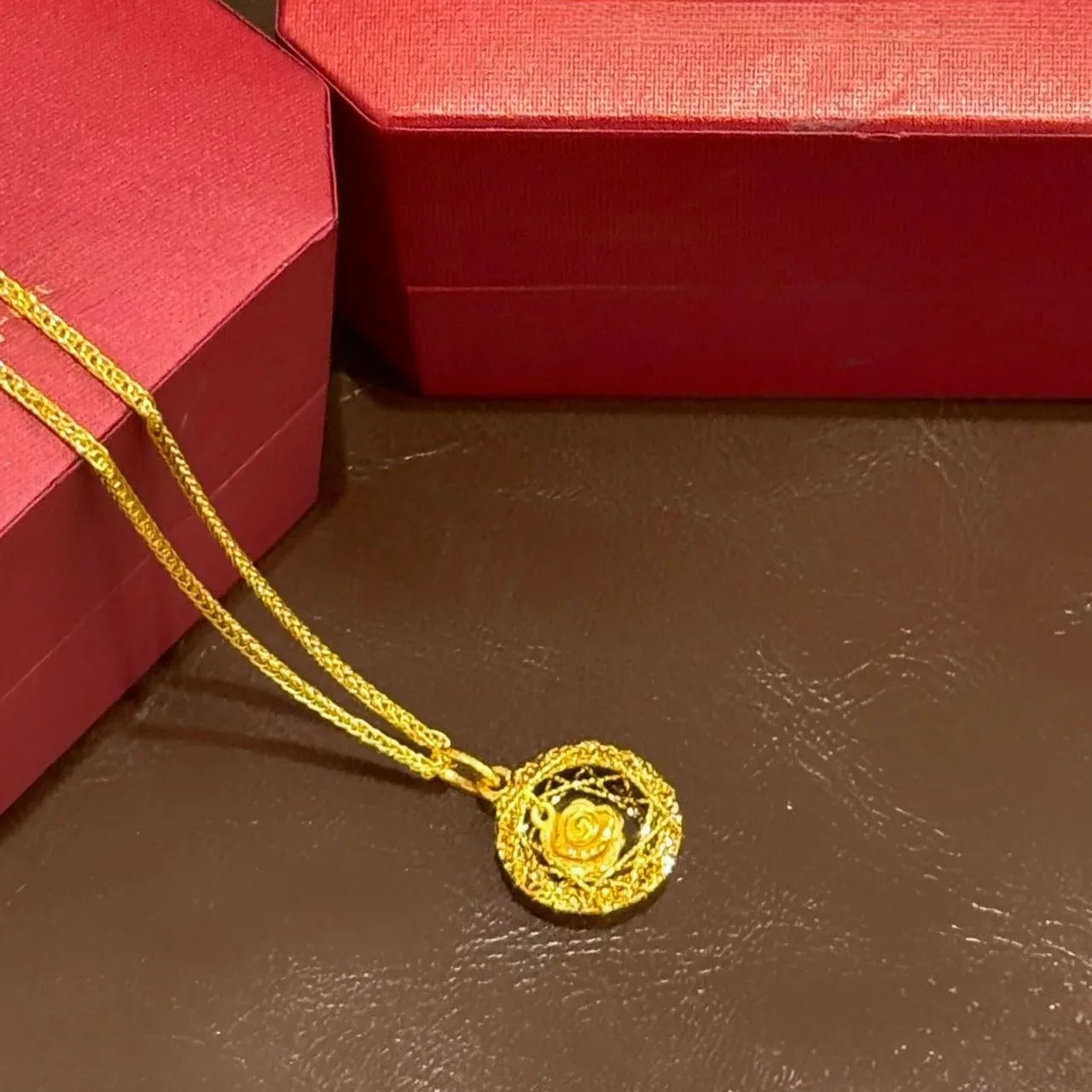 9999 24K real gold crushed ice rose garden dream weaving net pendant necklace light luxury hollow collarbone chain women