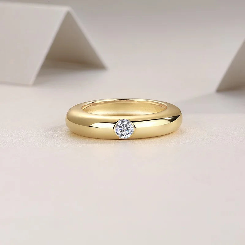 18K Gold Plated 925 Sterling Silver Ring with Moissanite Stone - Minimalist Band for Men and Women, Perfect Gift for Any Occasio