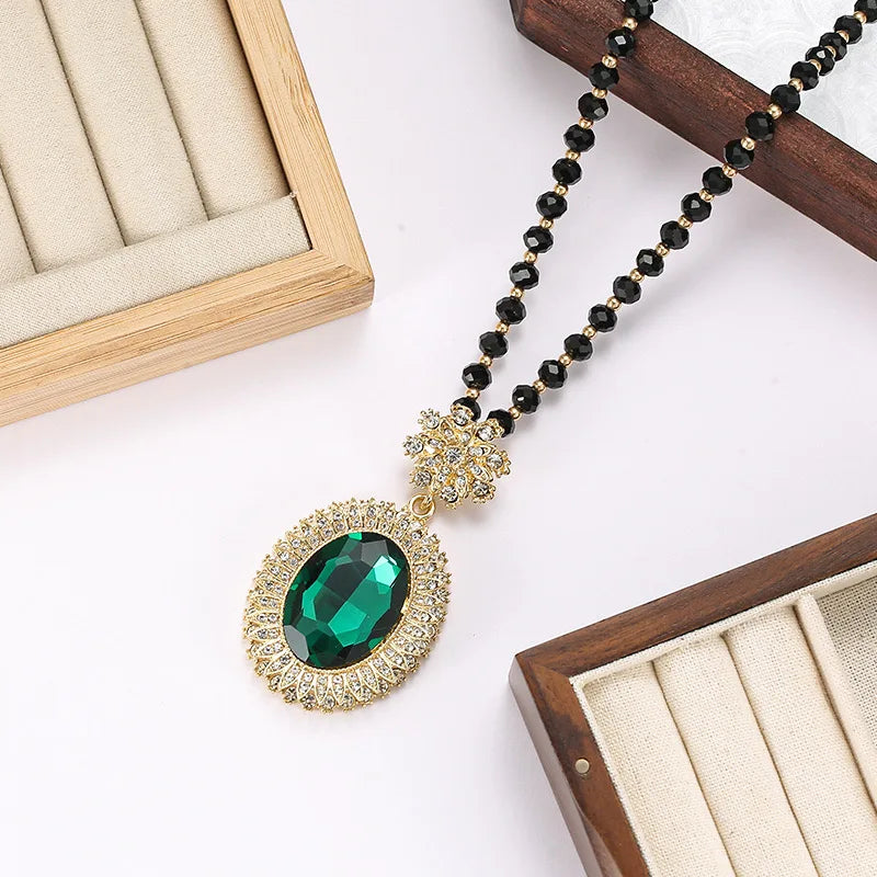 Vintage Emerald Round Oval Sweater Chain Black Beads Long Chain Necklace Women's All-match Clothes Pendant Accessories