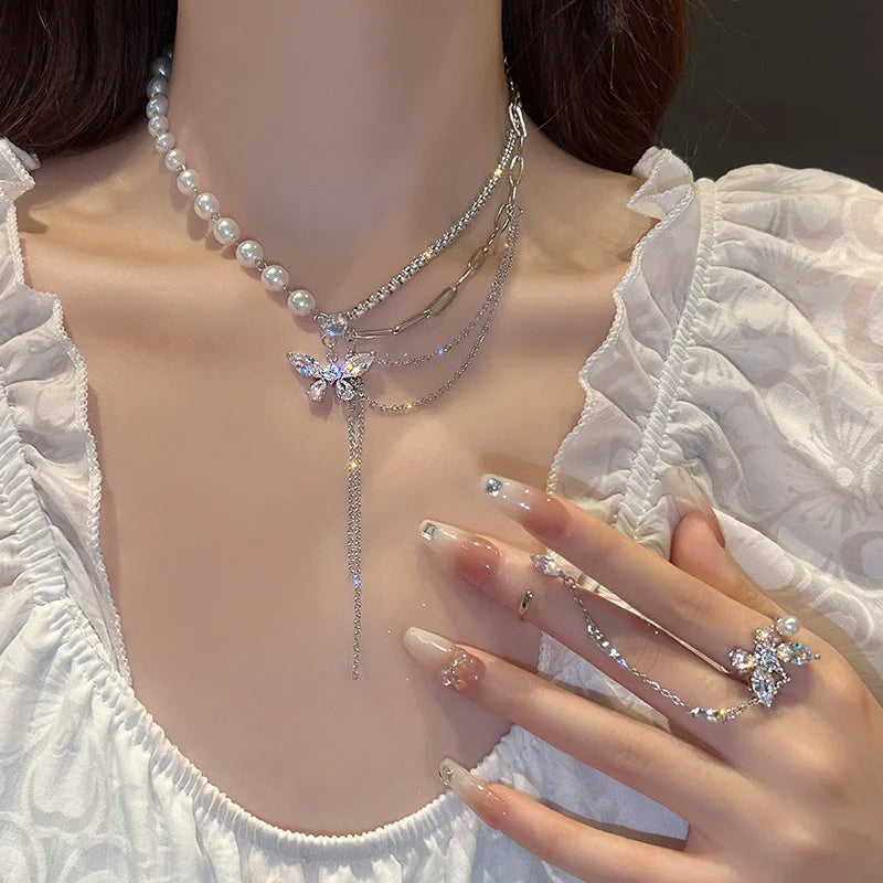 Fashion Trend Unique Design Elegant Delicate Light Luxury Zircon Butterfly Necklace For Women Jewelry Wedding Party Premium Gift