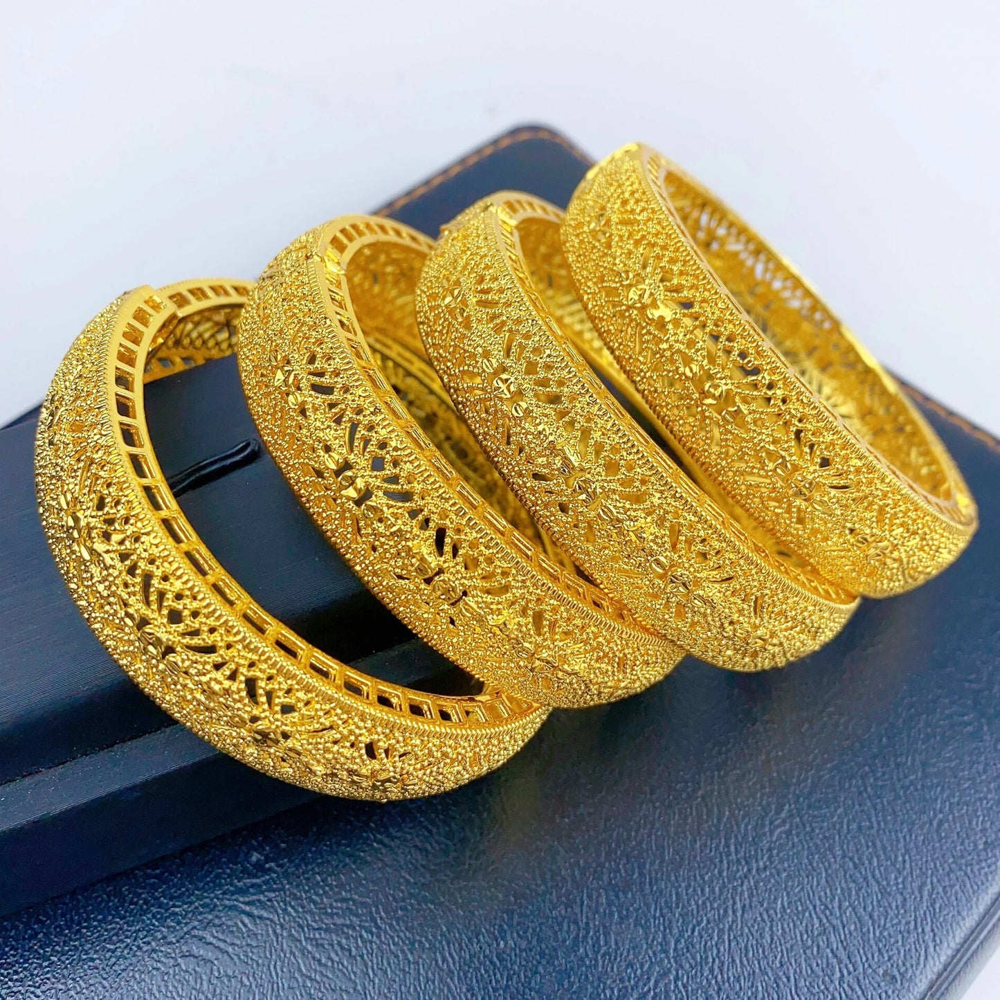 Luxury Dubai 24K Gold Color Bangles For Women Indian African Bracelets Charm Wedding Ethiopian Arabic Hand Jewelry Party Gifts