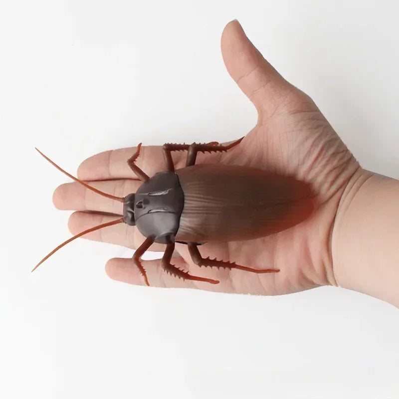 Trick Electric Cockroach Pet: RC Simulation Spider, Robotic Remote Ant Toy, Halloween Xmas Mini Gift, Adult Prank Insect