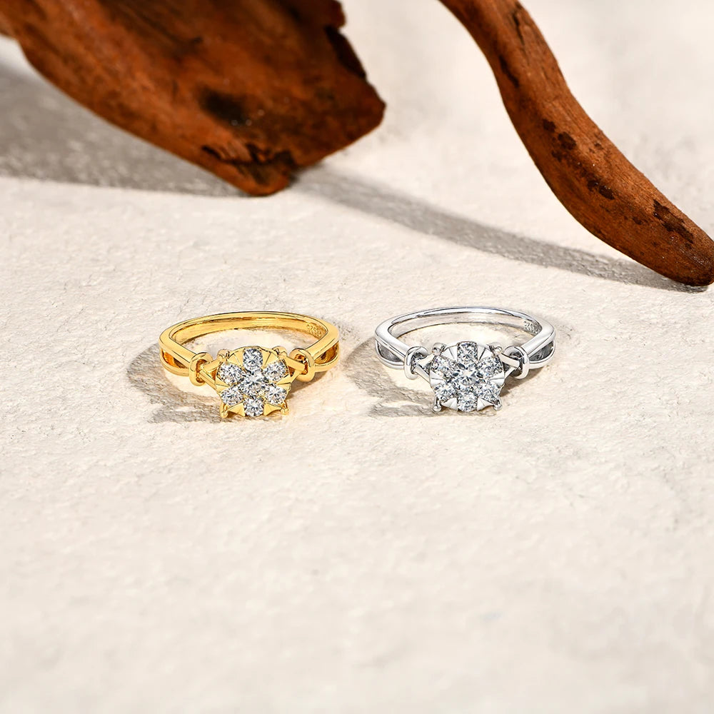 ATTAGEMS Classical  0.2ct Moissanite Ring For Women Flower Cluster Design D VVS1 925 Sterling Silver Wedding Rings Fine Jewelry