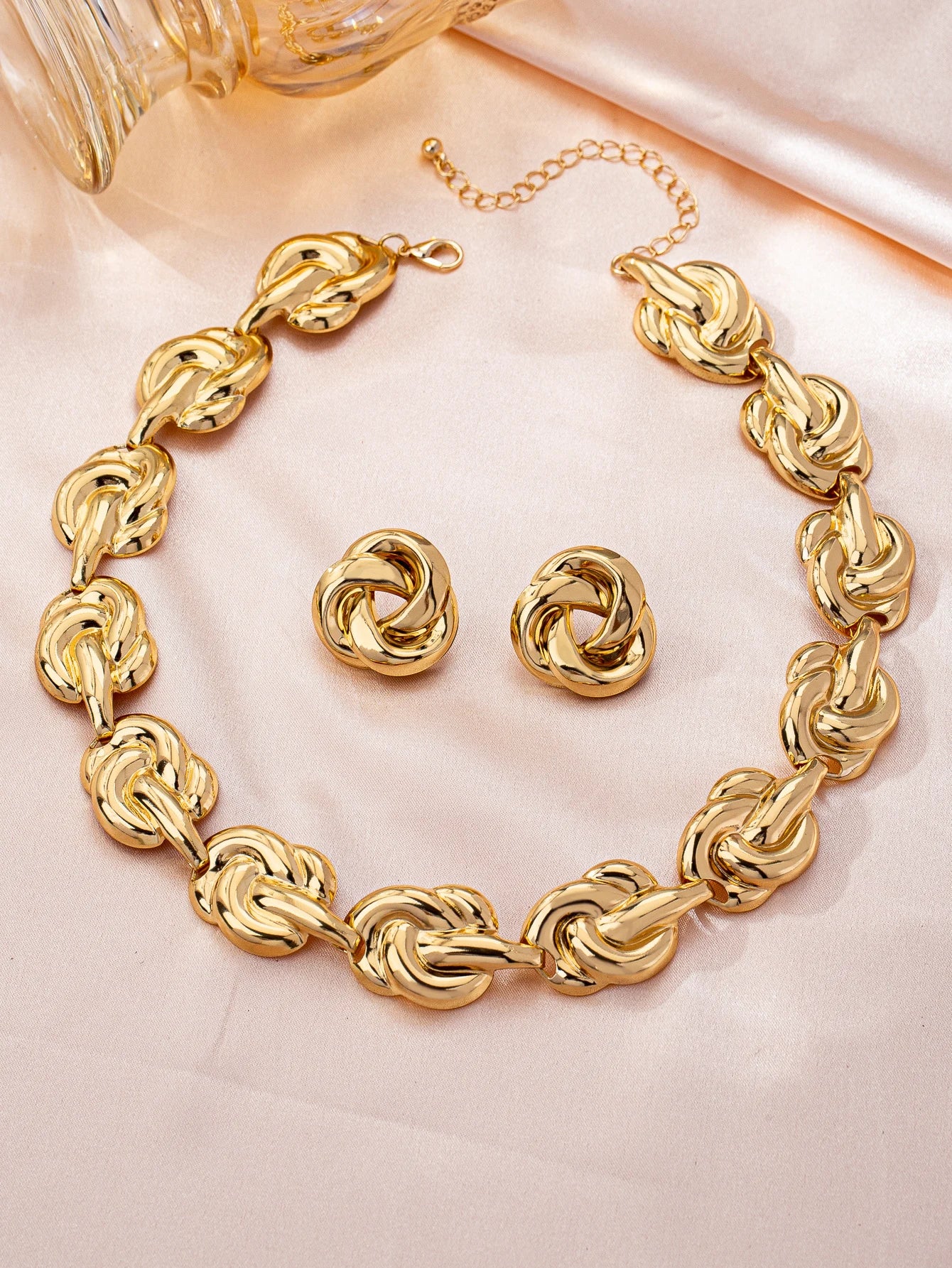 Elegant Summer Luxury Women's Metal Jewelry Set – Necklace & Earrings