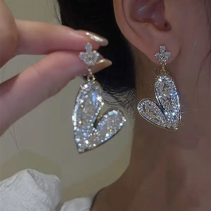 New Fashion Trend Unique Design Elegant Delicate Butterfly Zircon Earrings Women High Jewelery Wedding Party Gifts
