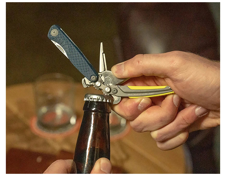 SOG 5 In 1 Mini Compact Multitool Pliers Lightweight EDC Pocket Knife Hunting Fishing Camping Supplies Micro Tools equipment