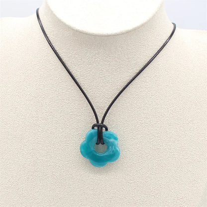 Acrylic Flower Pendant Wax Line Necklace Fashion Neck Handmade Chain Charm Statement Women Pendulum Jewelry Gift