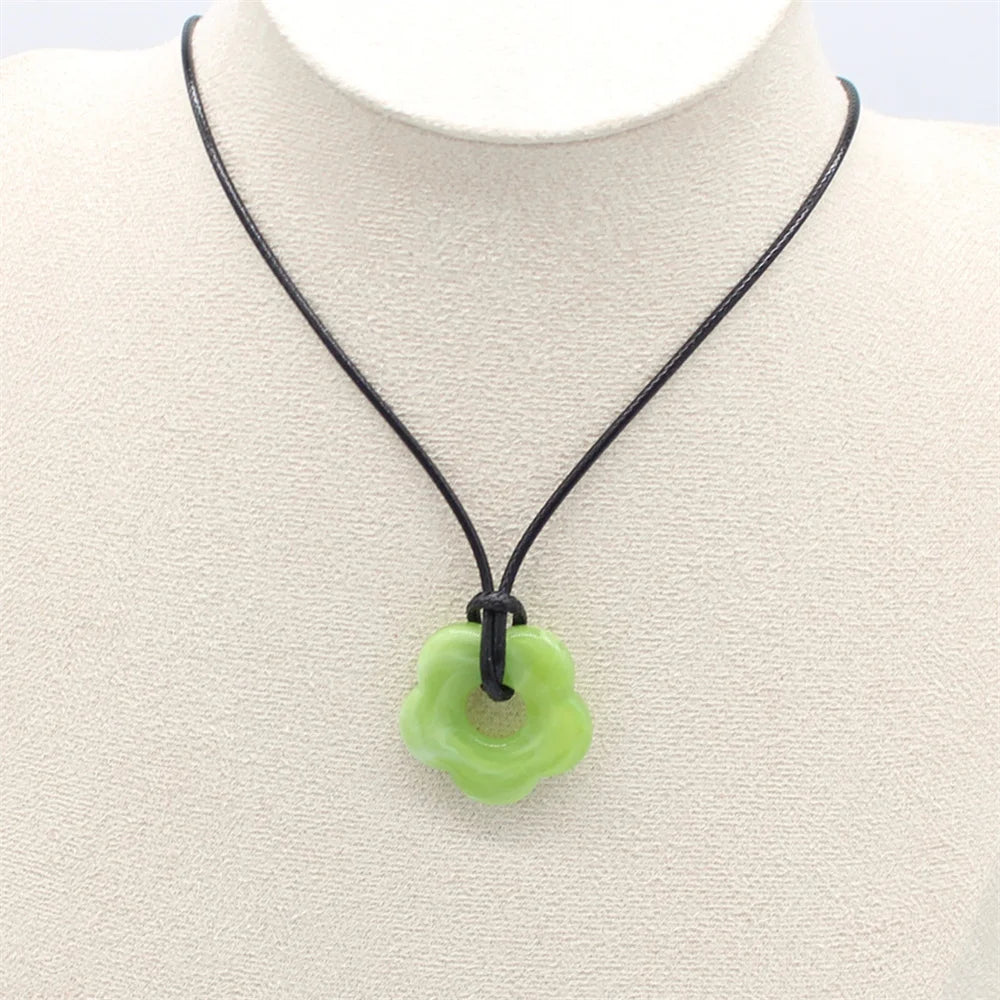 Acrylic Flower Pendant Wax Line Necklace Fashion Neck Handmade Chain Charm Statement Women Pendulum Jewelry Gift
