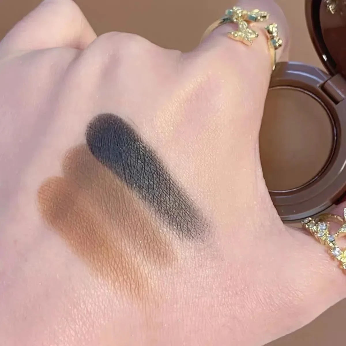 Macaron Three-layer Eyeshadow New Pearlescent Matte Flash Contouring Earth Tone Band Mirror Nose Profile 3-in-1 Makeup Palette