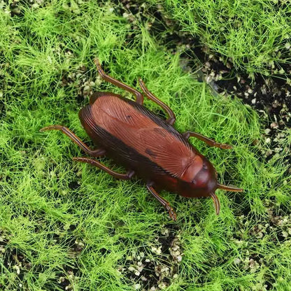 Electric Crawling Cockroach Toys Funny Simulation Fake Roach Prank Toys Trick Joke Toy Novelty Gadgets Scary Spoof Toy