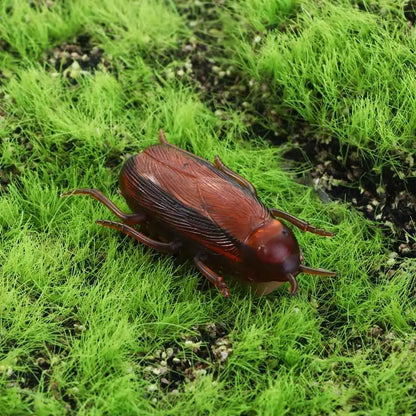 Electric Crawling Cockroach Toys Funny Simulation Fake Roach Prank Toys Trick Joke Toy Novelty Gadgets Scary Spoof Toy
