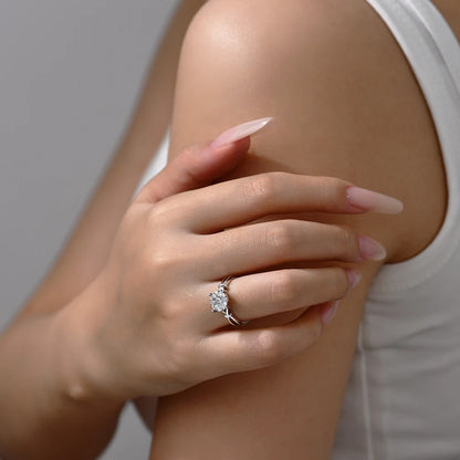 ATTAGEMS Classical  0.2ct Moissanite Ring For Women Flower Cluster Design D VVS1 925 Sterling Silver Wedding Rings Fine Jewelry